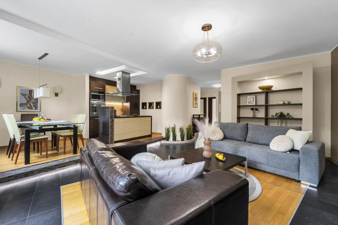 Apartament 90m2 Prestige - Parking & Jacuzzi & Aircon By Rentujemy *