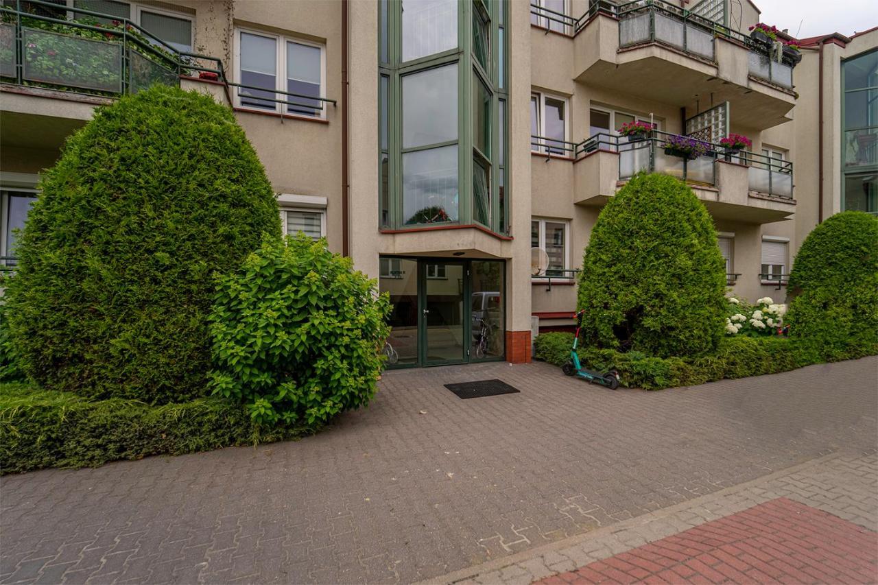 90m2 Prestige - Parking & Jacuzzi & Aircon By Rentujemy Apartament *