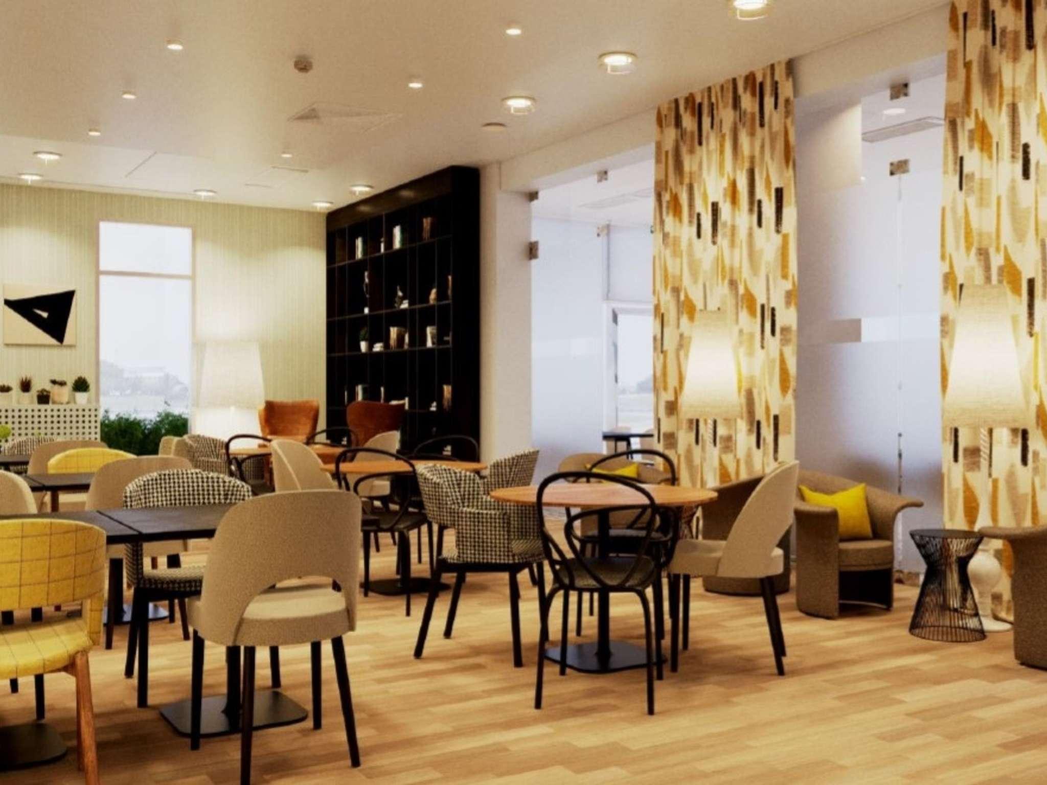 Hotel Ibis Styles Airport 3*