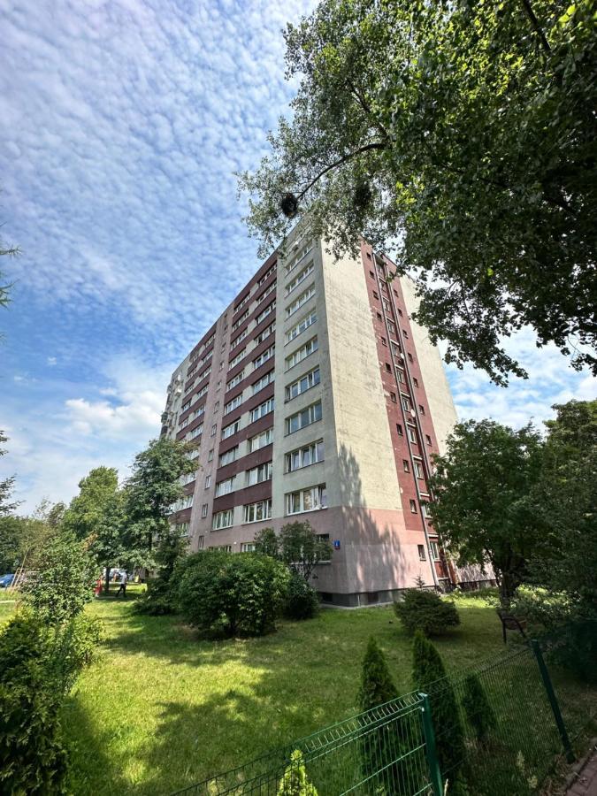 Ochota Apartment *