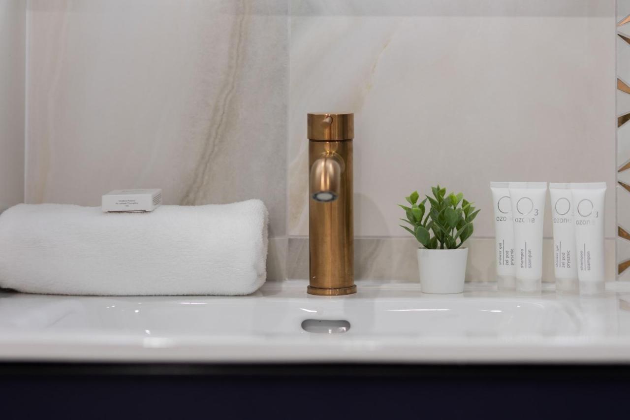 Apartment Lux Niemcewicza With Ac & Balcony Ochota By Renters Warsaw