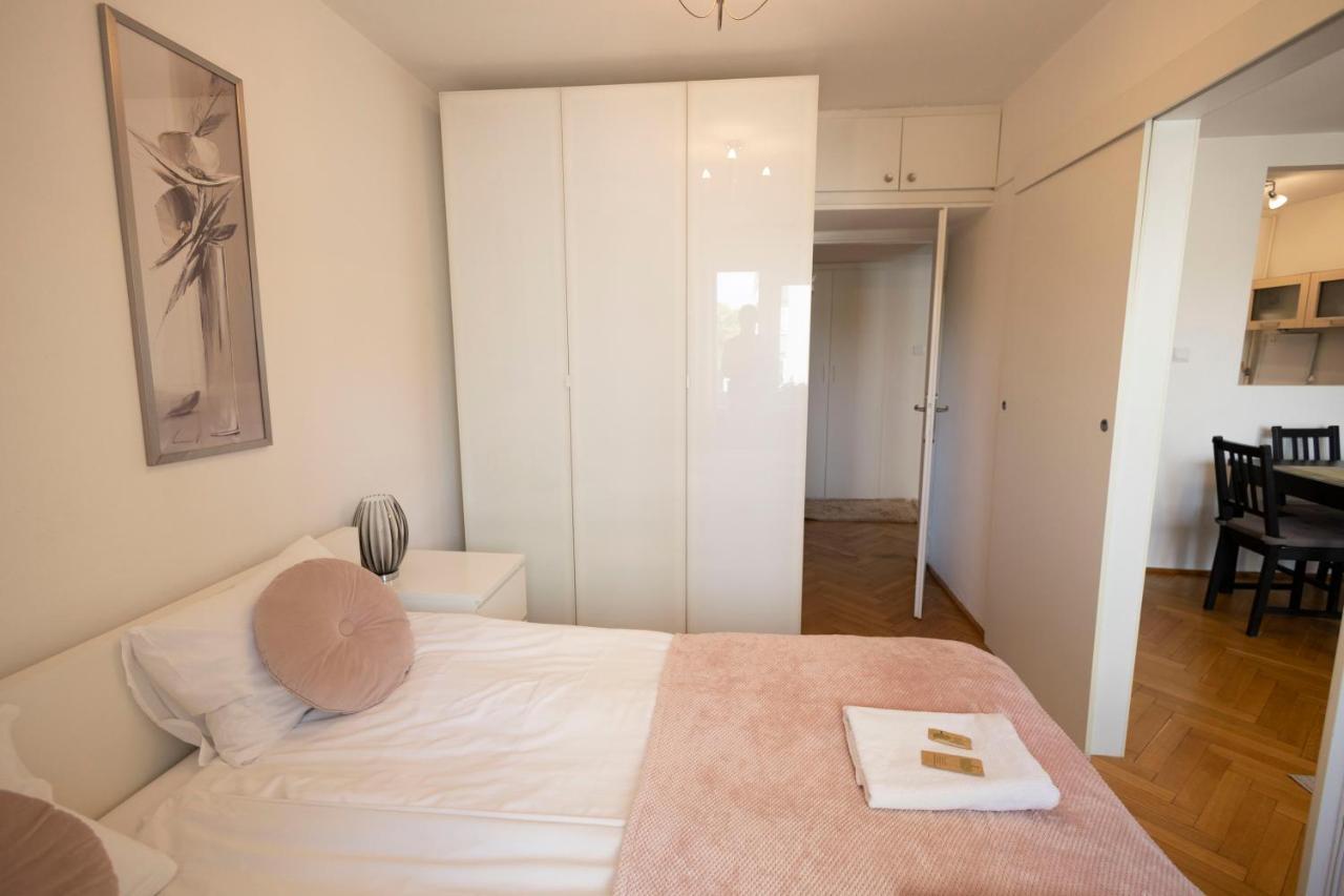 Przyjazne Mieszkanie W Centrum Warszawy - Ul Smolna Apartamento Varsóvia