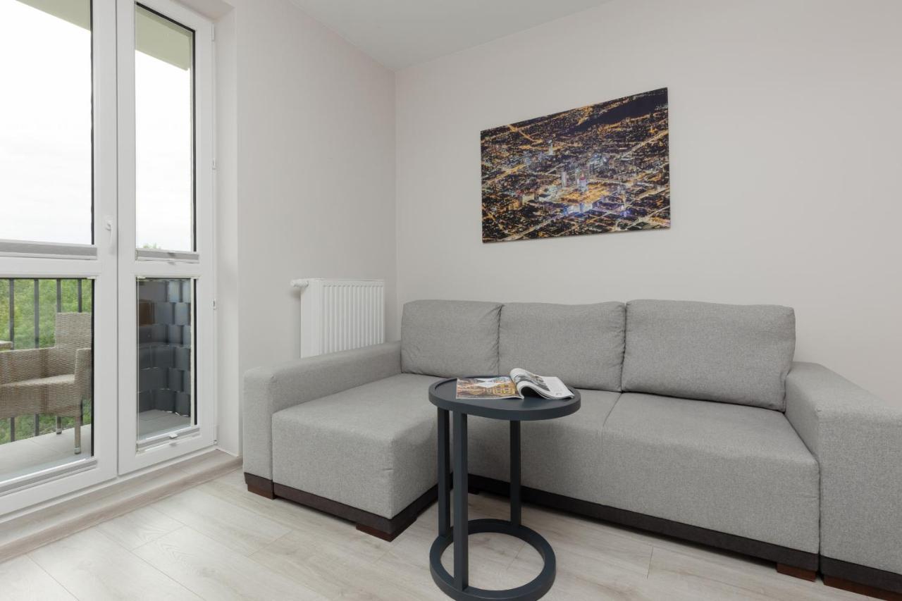 Apartment Urban Wings - Airport With Parking & Balcony By Renters Warsaw