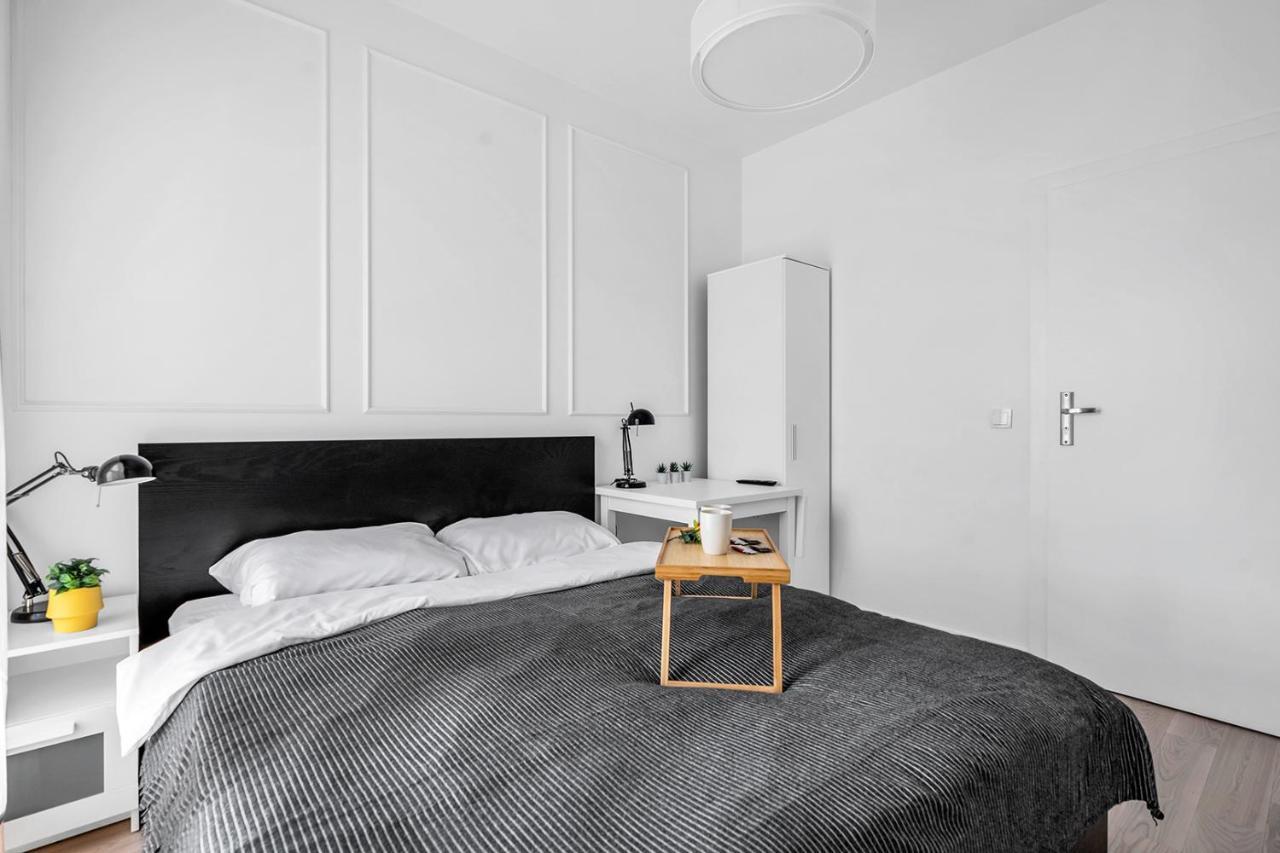 Apartment Rondo Daszynskiego N1 - Parking, 8th Floor, View, Subway - By Rentujemy Warsaw