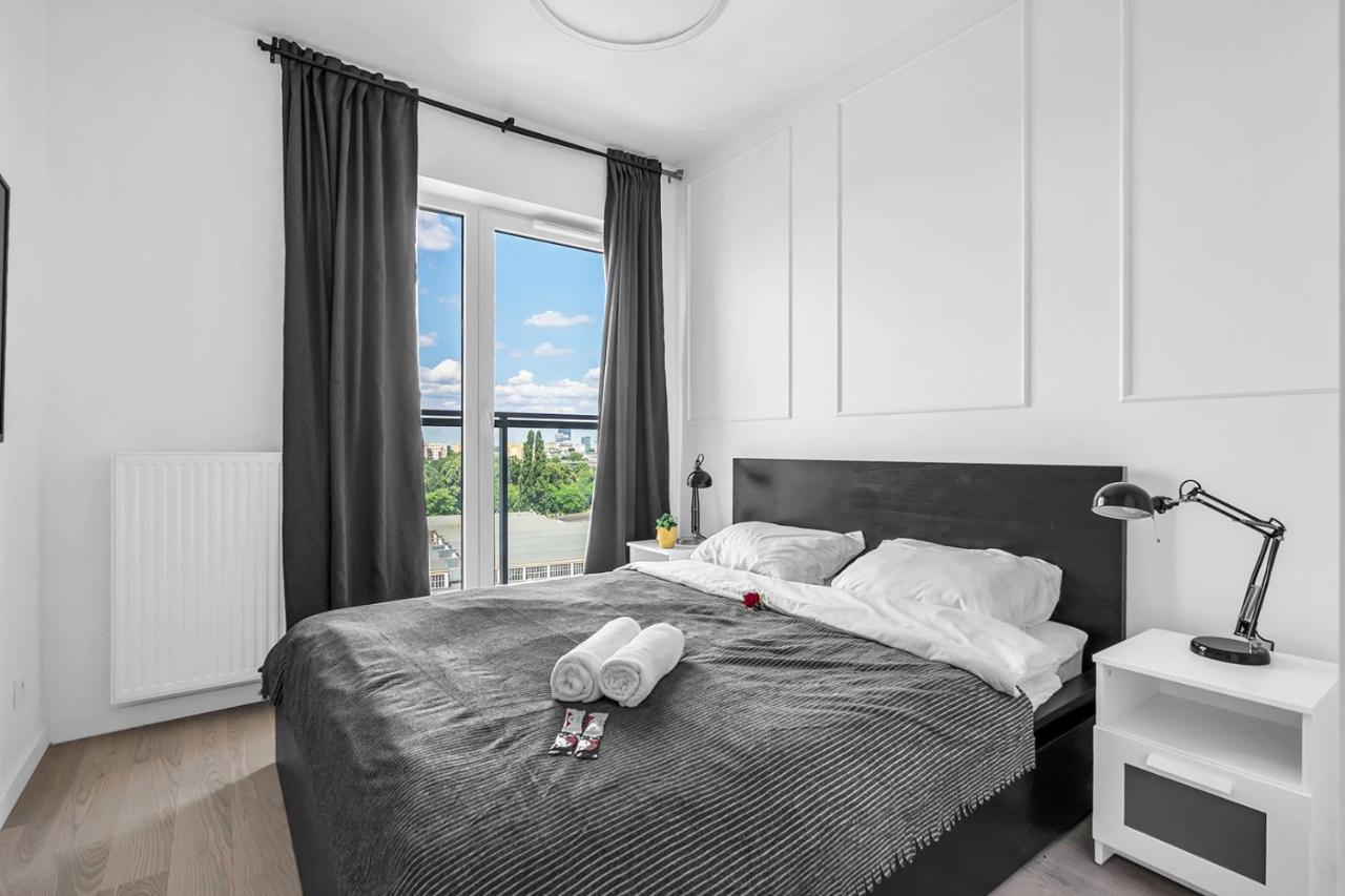 Apartment Rondo Daszynskiego N3 - 8th Floor, View, Subway - By Rentujemy Warsaw