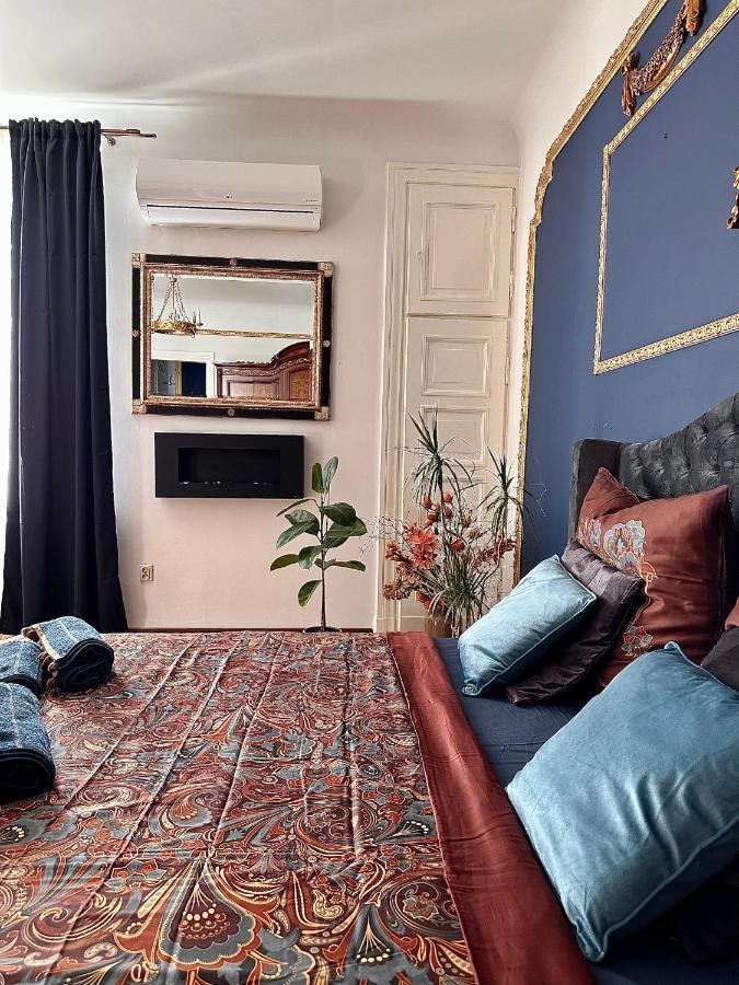 Exclusive Chmielna Street 95m2 Apartment Warsaw
