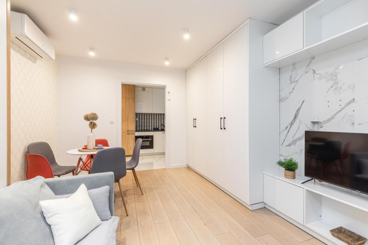 Superapart Al. Jerozolimskie 141