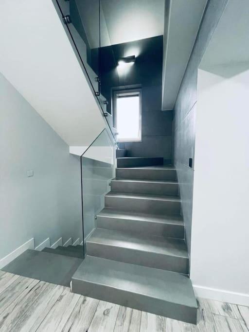 Dream House Smarthome Biệt thự Warsaw
