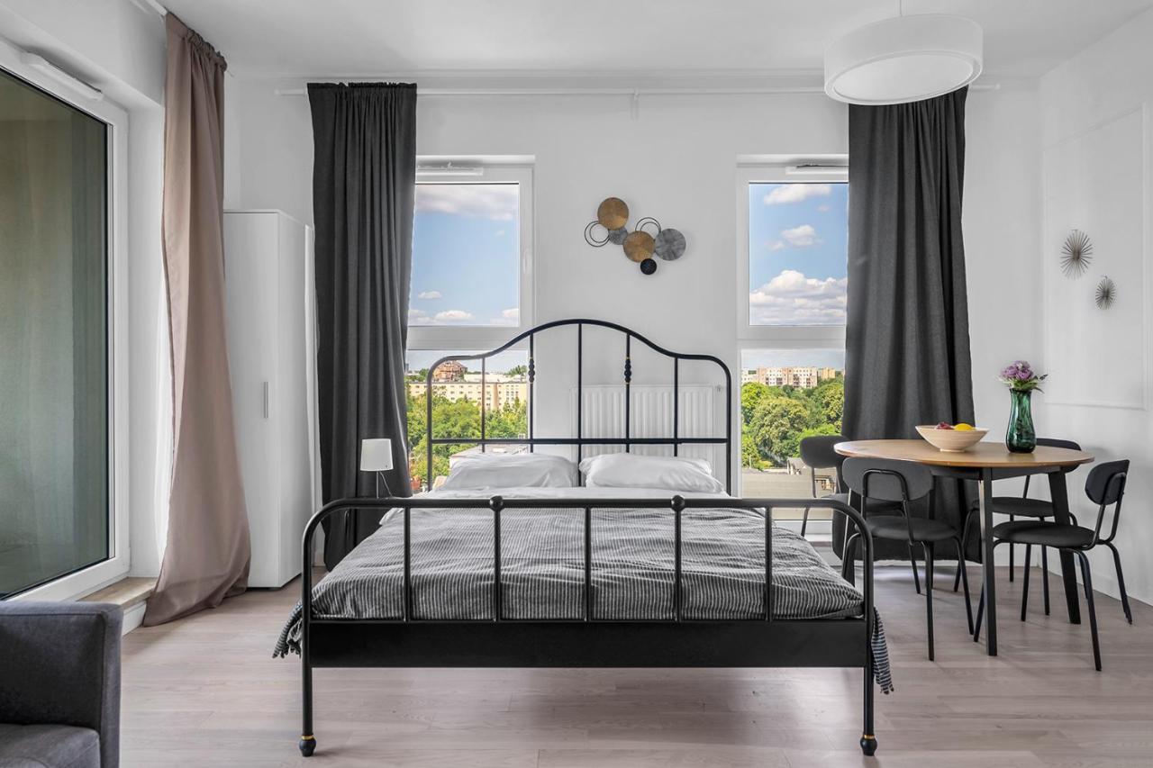 8th Floor Downtown N2 - Parking, View, Balcony - By Rentujemy