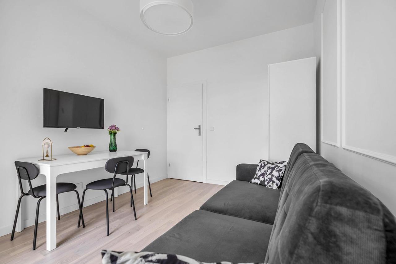 Rondo Daszynskiego N1 - Parking, 8th Floor, View, Subway - By Rentujemy Apartment