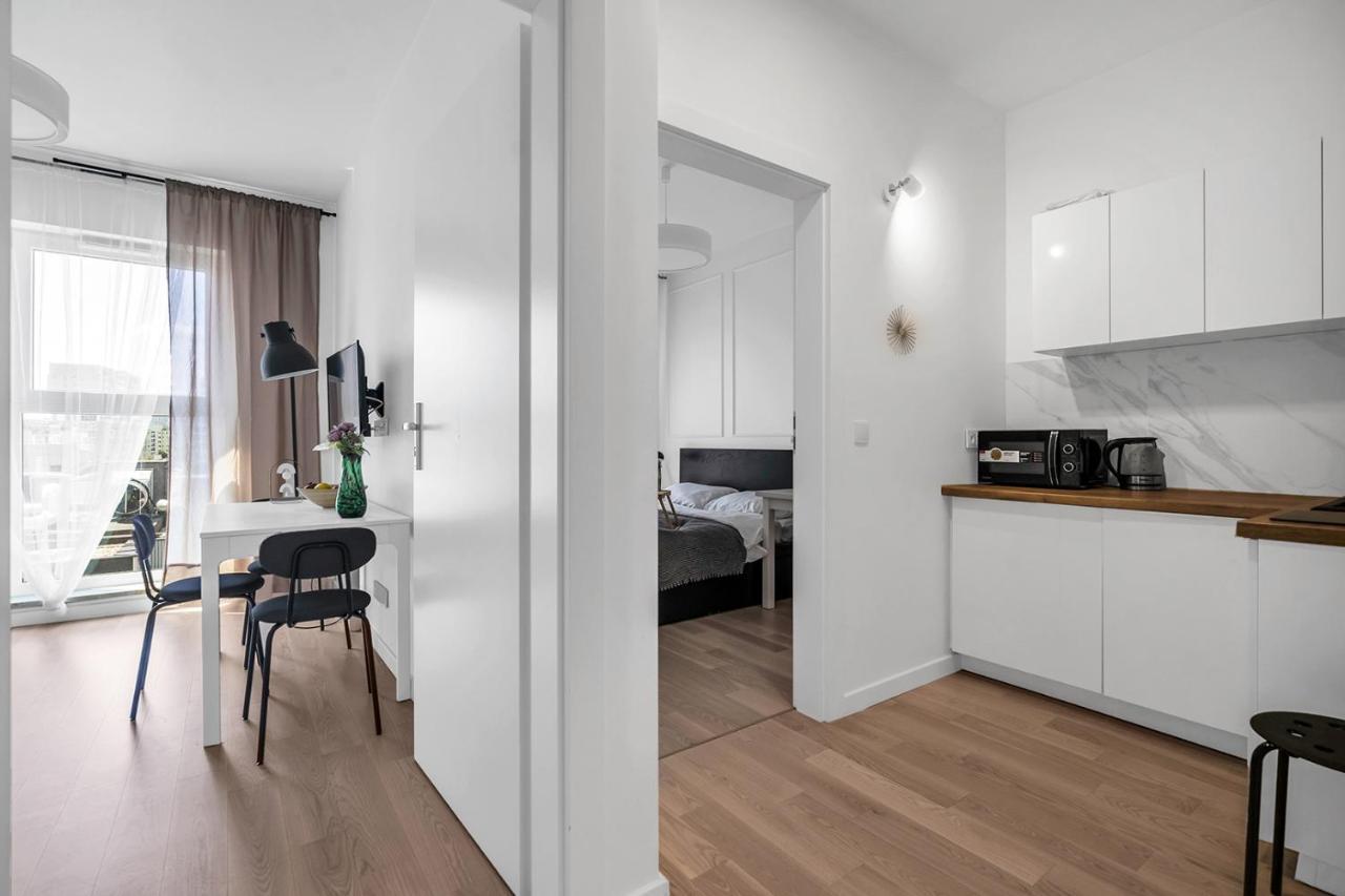 Rondo Daszynskiego N1 - Parking, 8th Floor, View, Subway - By Rentujemy