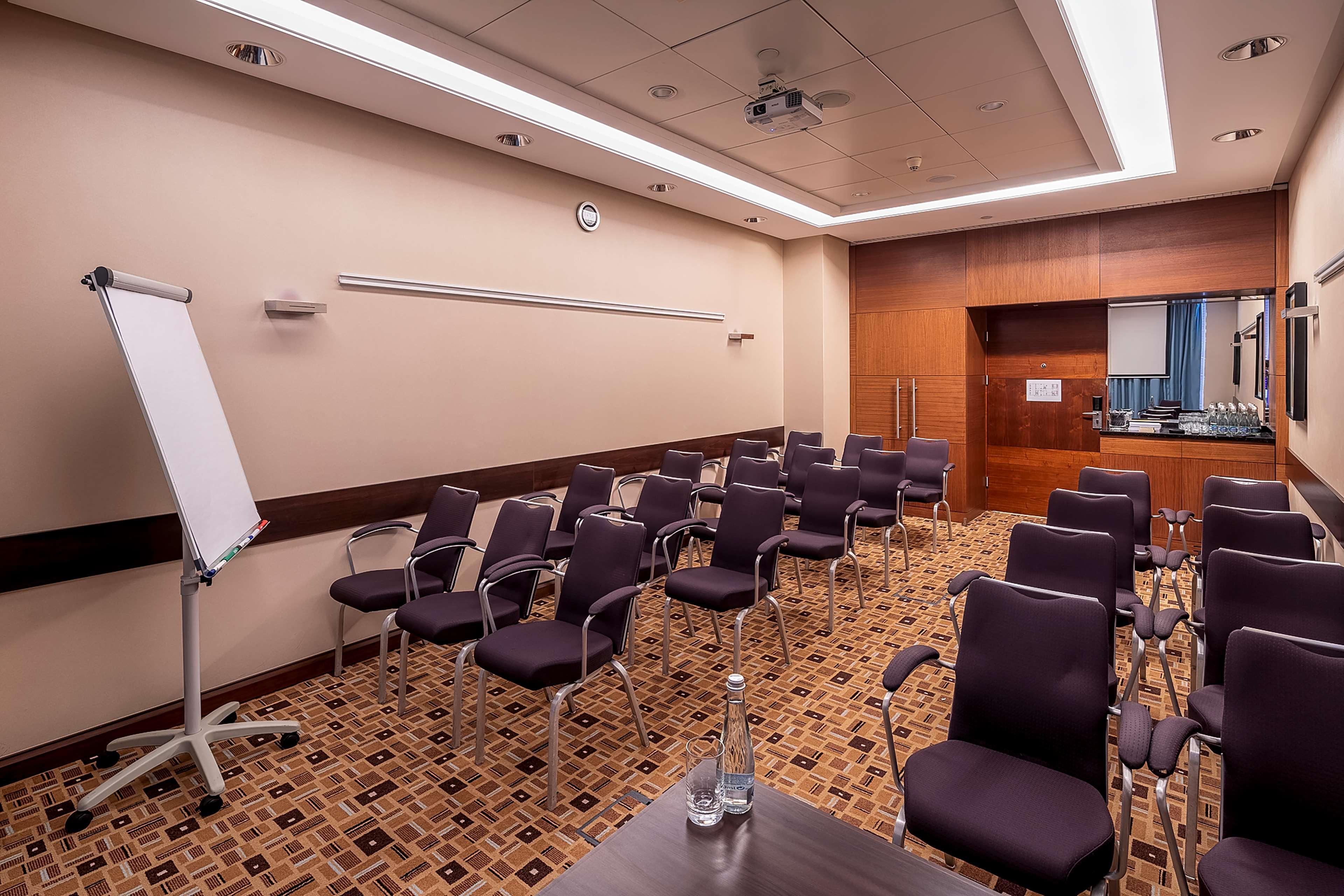 Hilton 4* Warschau