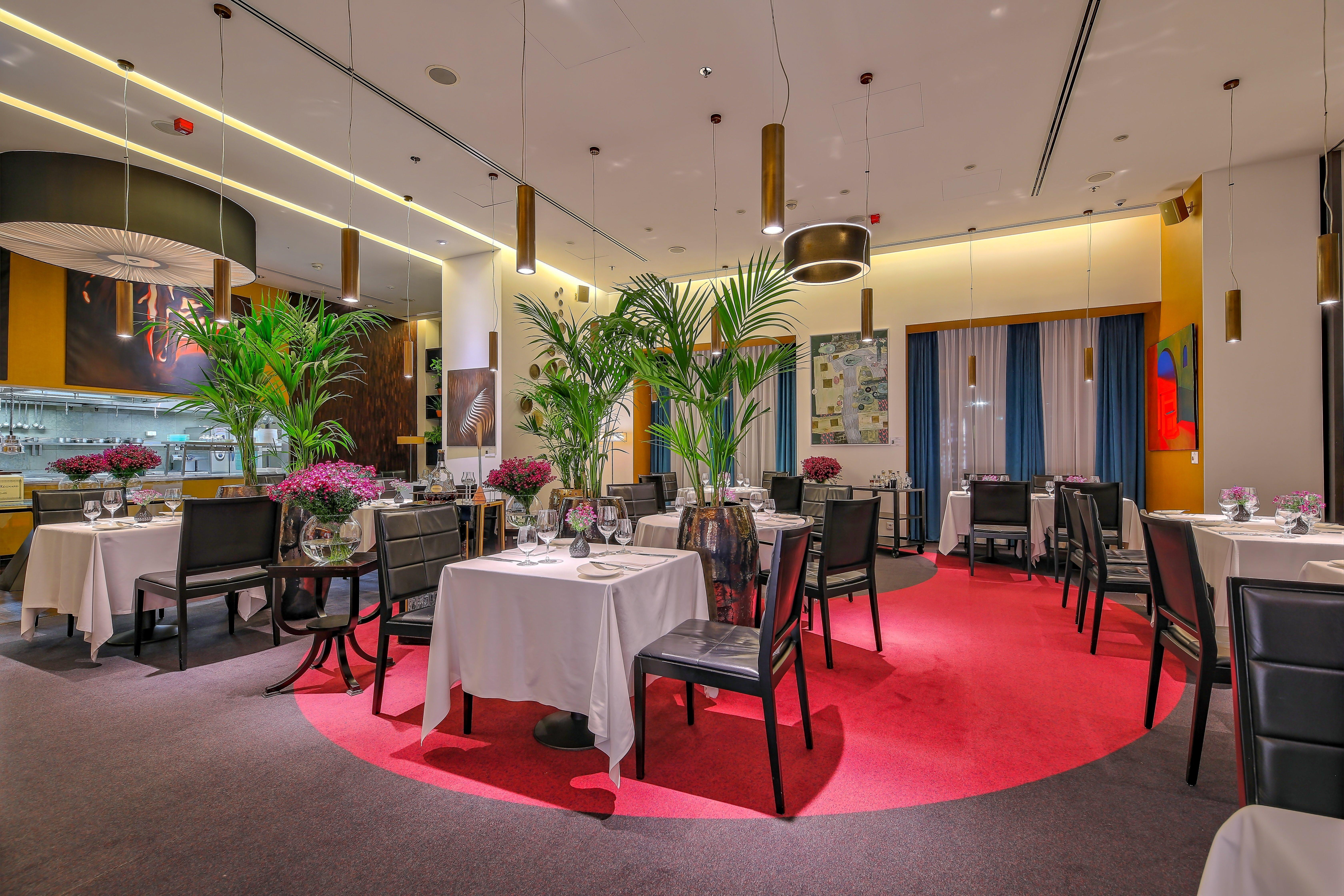 Intercontinental By Ihg Hotel 5*