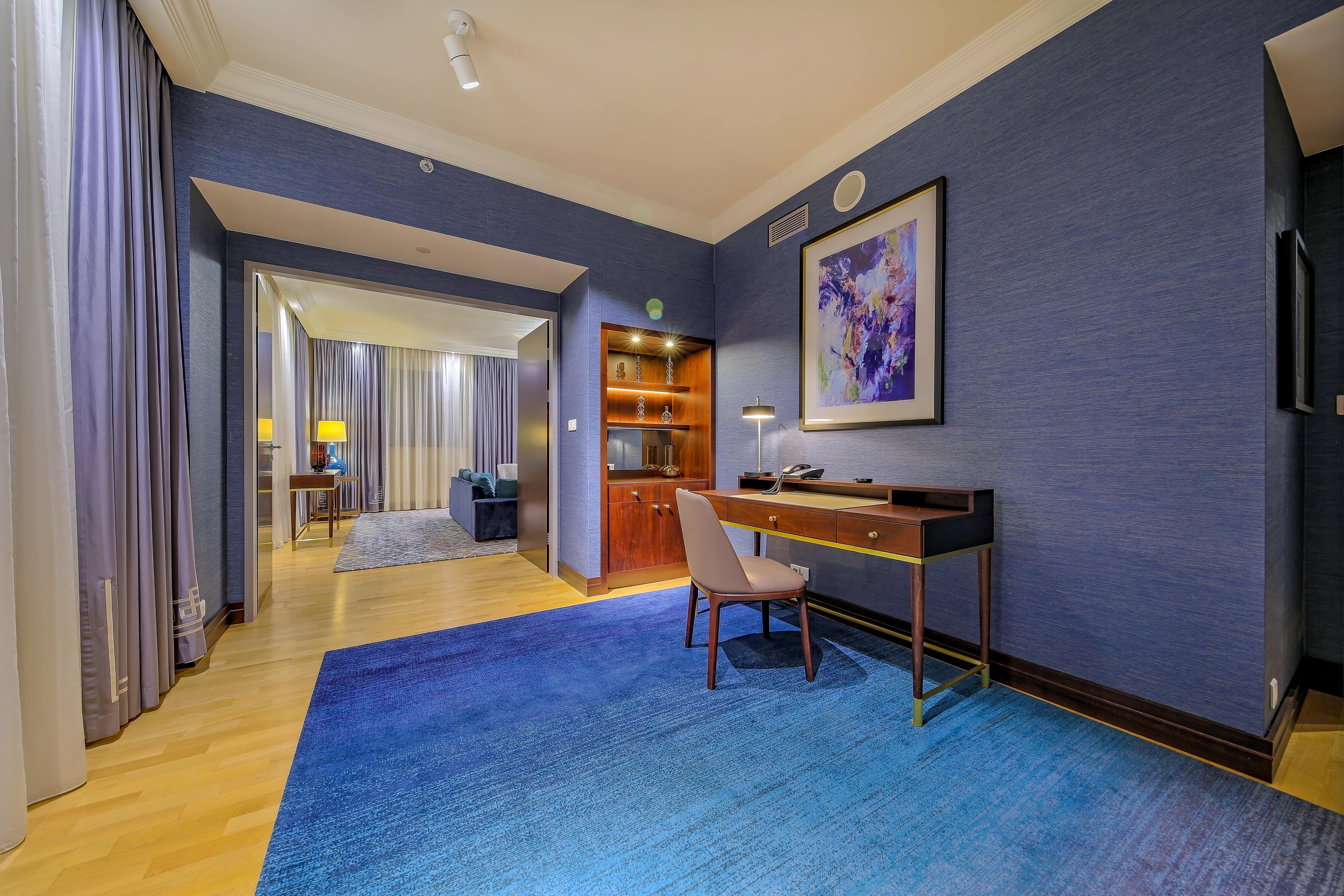 Intercontinental By Ihg Hotel