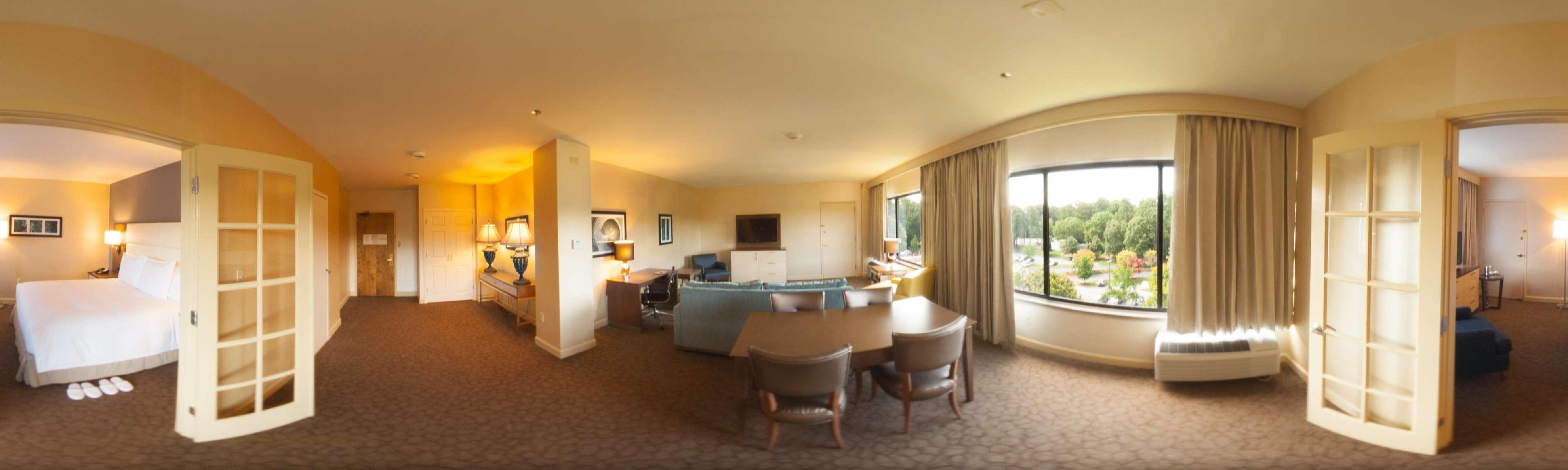 Doubletree By Hilton & Conference Centre Warsaw