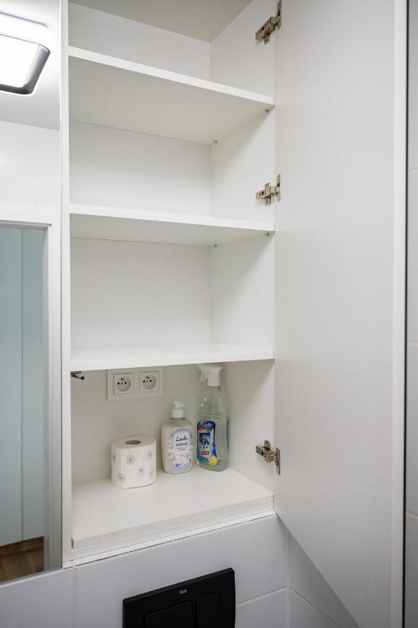 Căn hộ Wrzeciono 12 - Piekny Apartament Obok Szpitala Bielanskiego Oraz Awf, Bezplatna Strefa Parkowania - 400m Do Stacji Metra - Good Warsaw