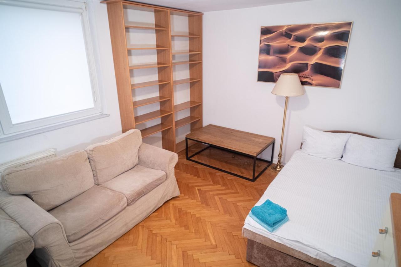 Ở trọ Apartroom Nowiniarska *