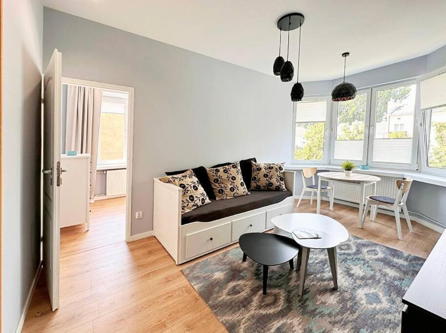 Concierge Wiatraczna Apartment Warsaw