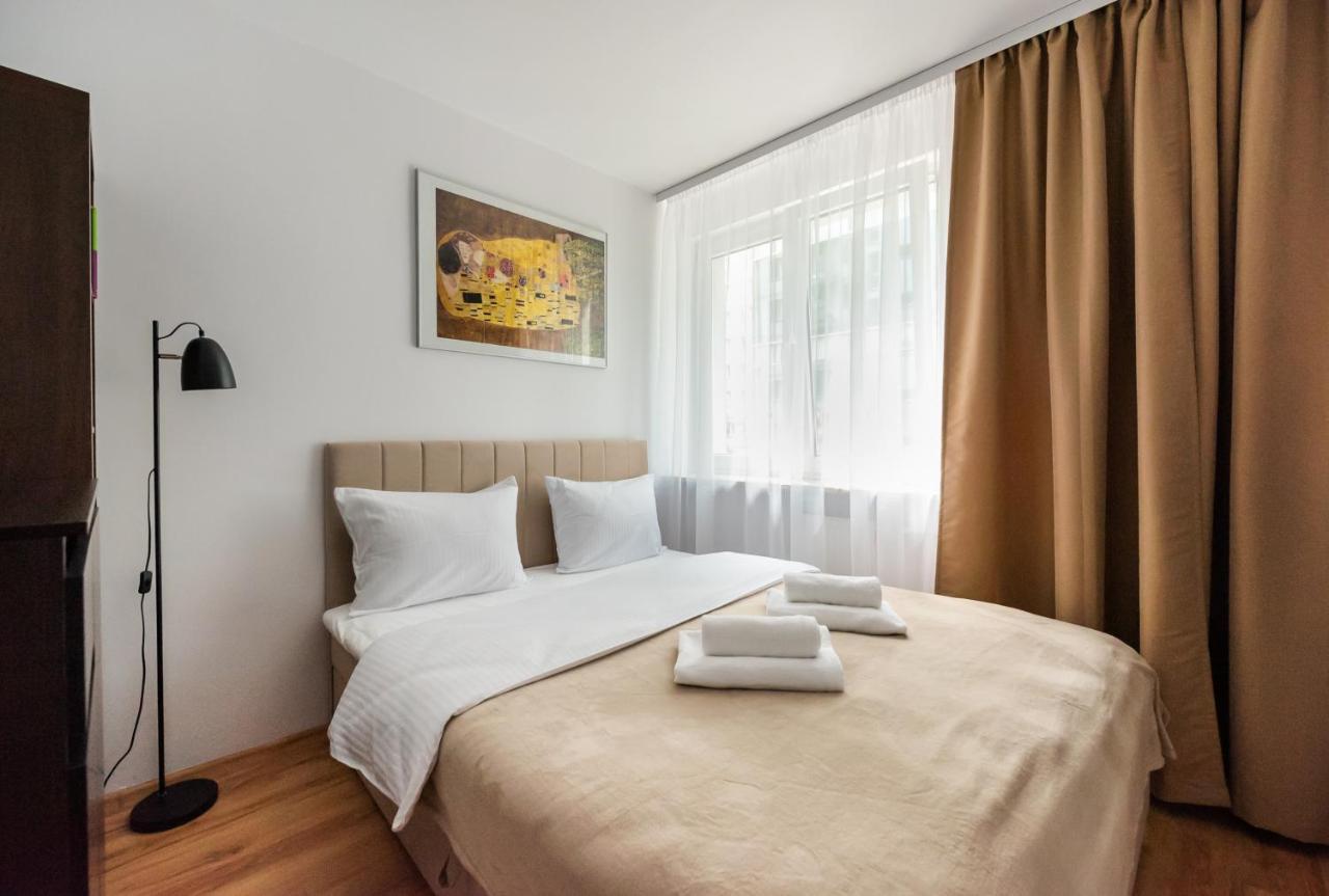 Metro Rondo Onz 2-bedroom *