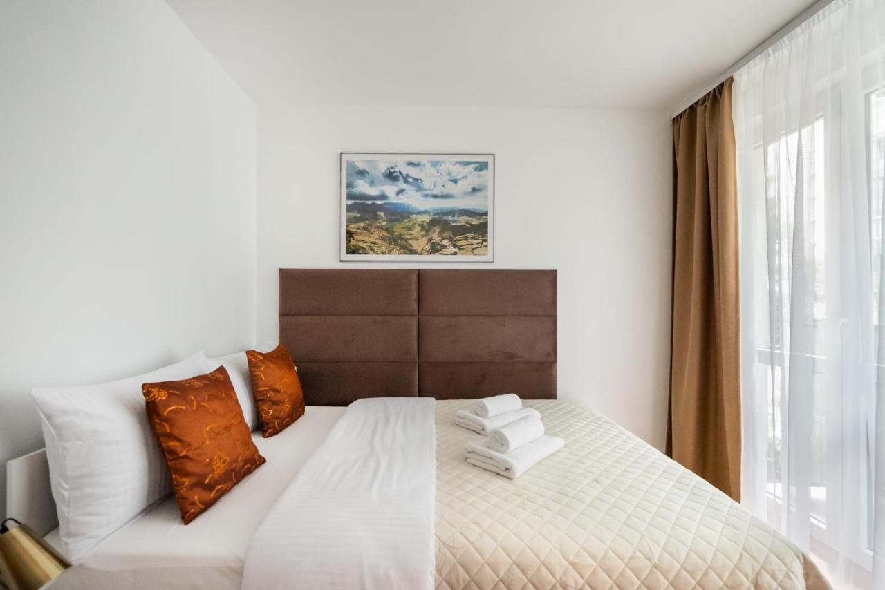 Metro Rondo Onz 2-bedroom Apartment *