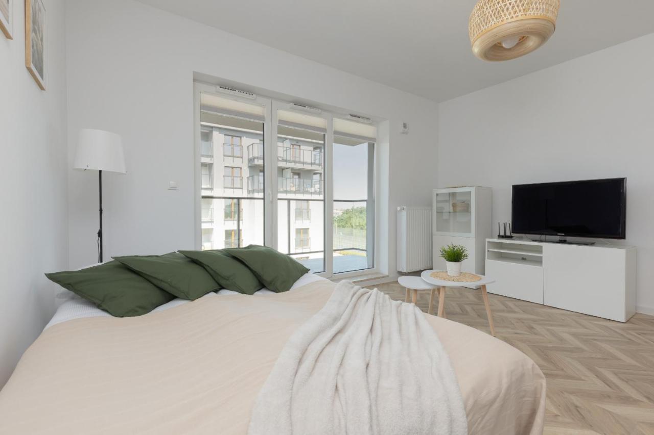 Apartment Ursus Sunny For 4 Guests With Parking & Balcony By Renters *