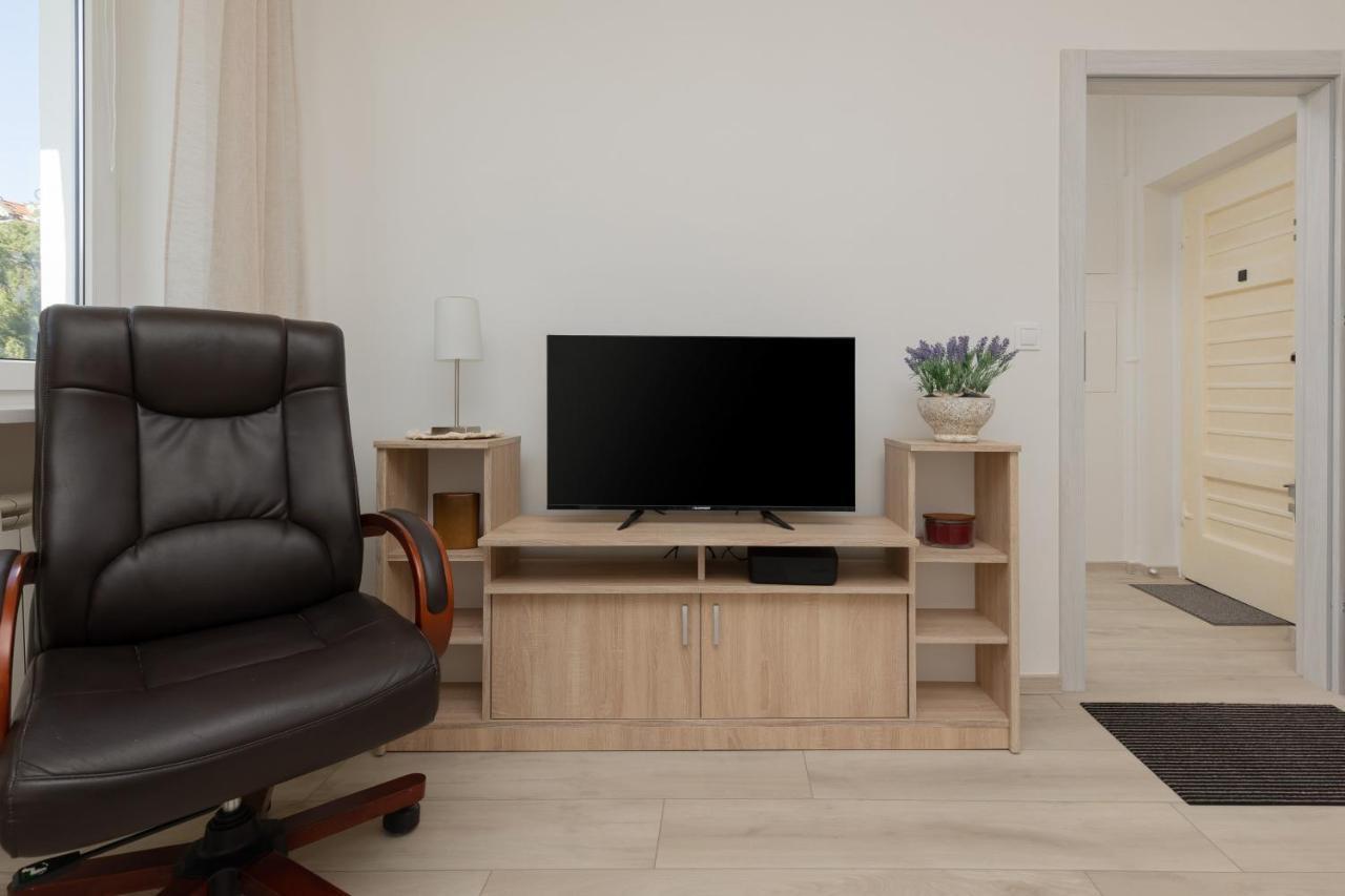 Raclawicka Cozy By Renters *