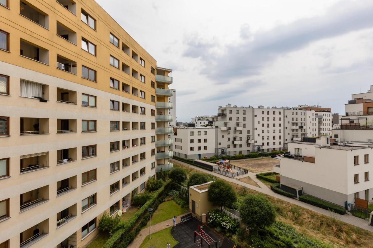 With Study Powstancow Slaskich By Renters * Warszawa