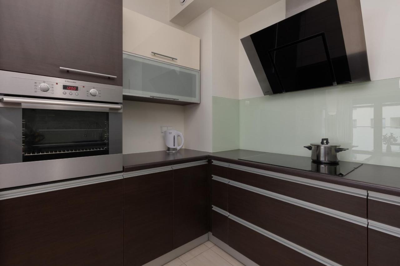 Apartament With Study Powstancow Slaskich By Renters Warszawa