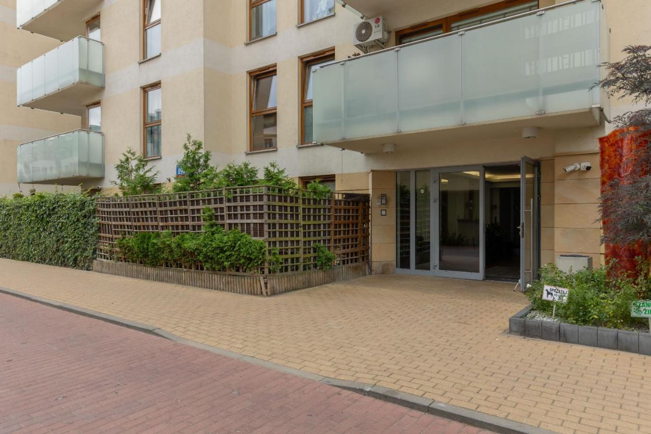 With Study Powstancow Slaskich By Renters Apartament