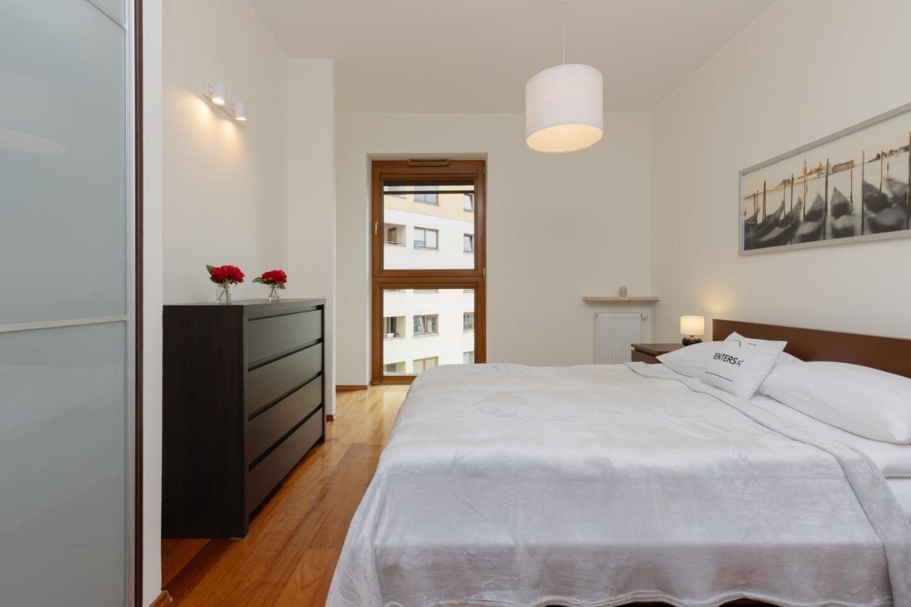 With Study Powstancow Slaskich By Renters Apartament