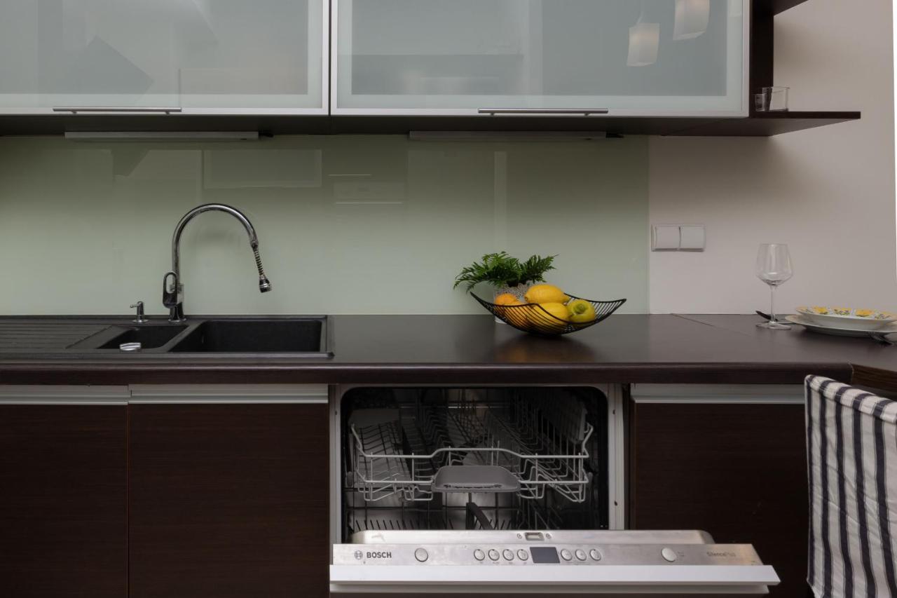 Apartament With Study Powstancow Slaskich By Renters *