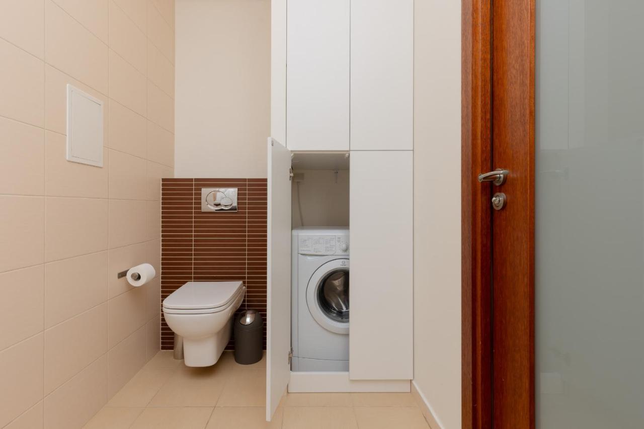 With Study Powstancow Slaskich By Renters Apartament Warszawa