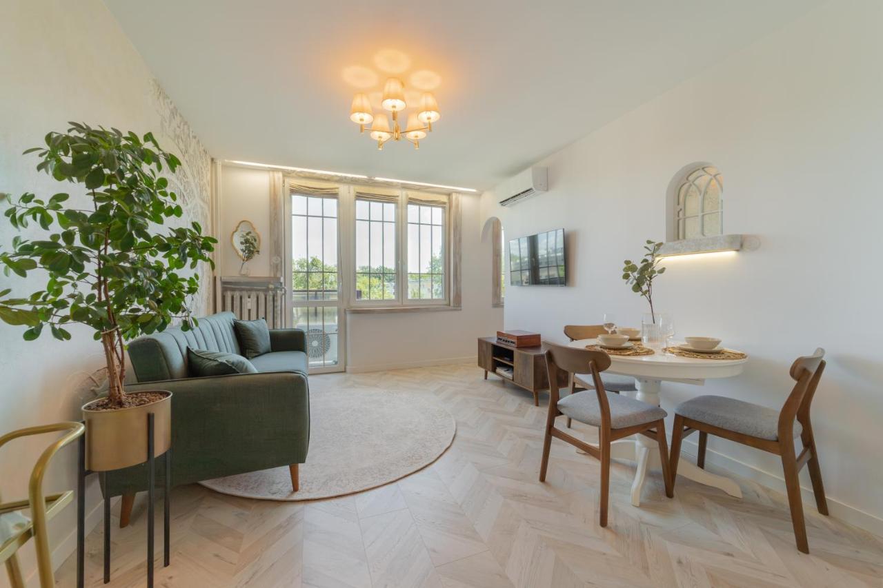Apartment Artistic Pearl Mokotow, Piwarskiego 11 Warschau