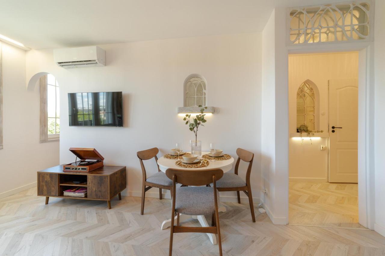 Artistic Pearl Mokotow, Piwarskiego 11
