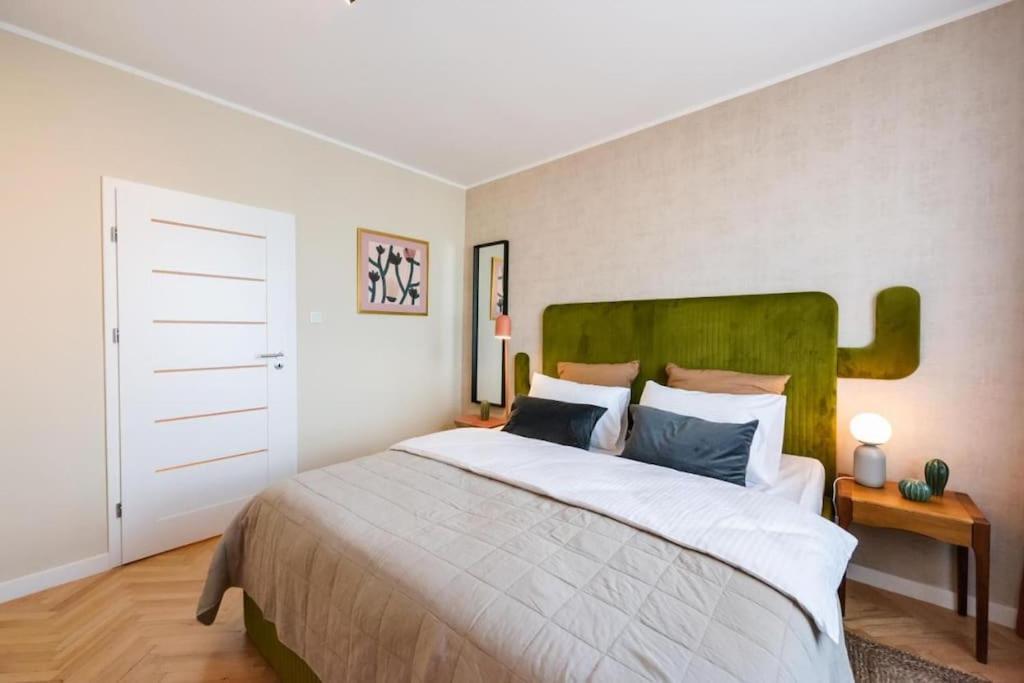 Apartment Eclectic Near Old Town *