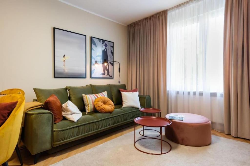 Eclectic Near Old Town Apartment *