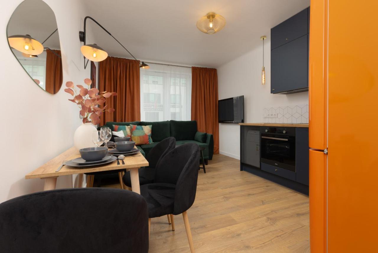 Apartment Stylish Downtown By Renters