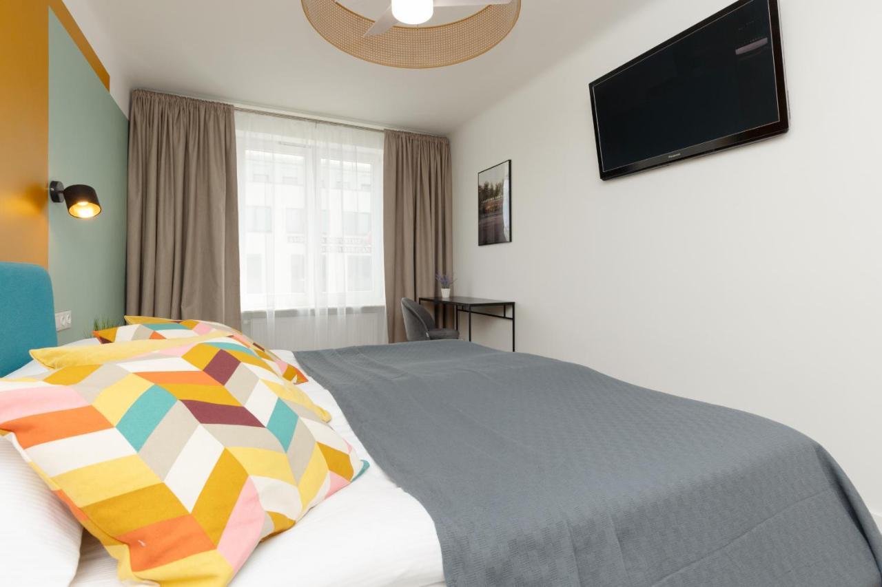 Stylish Downtown By Renters *