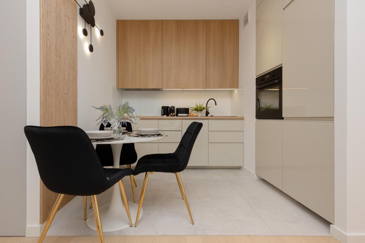 Mennica Deluxe Center By Renters Prestige Apartment *