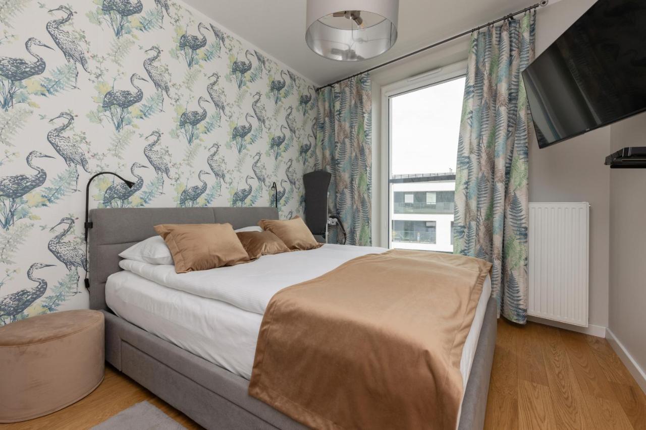 Trendy With Ac And Parking In By Renters
