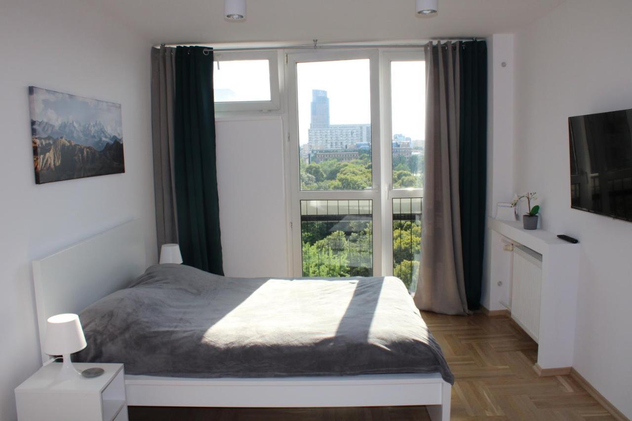 Skyview Park Apartment: Comfort With Self Check-in Apartment Warsaw