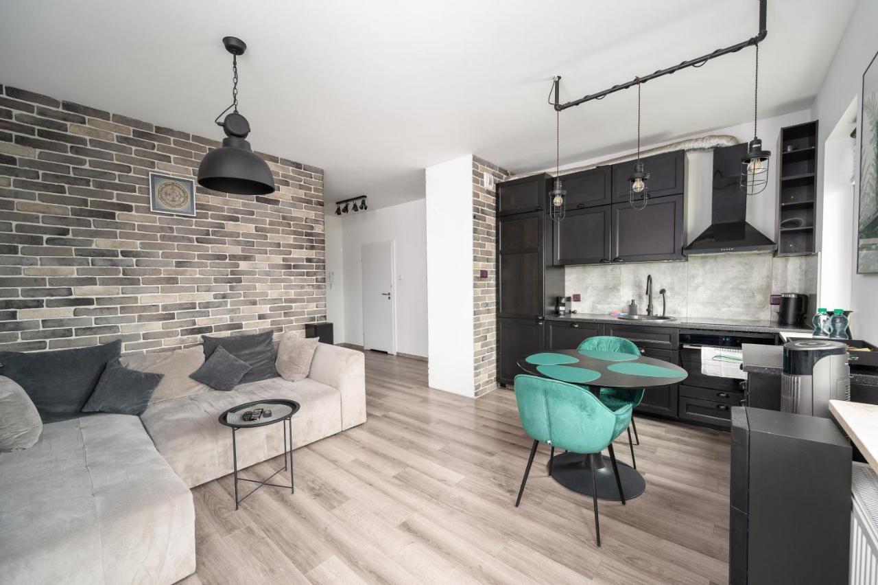 Wola Modern