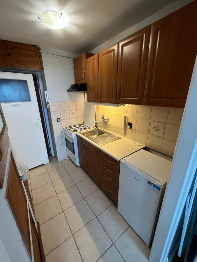 == View Center == Apartment