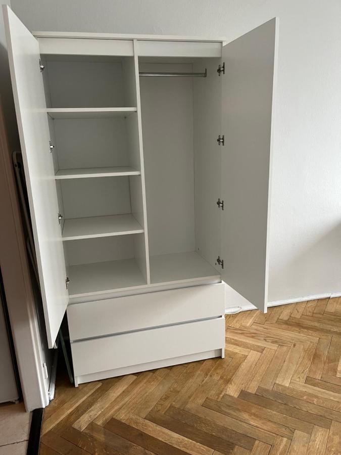 == View Center == Warsaw