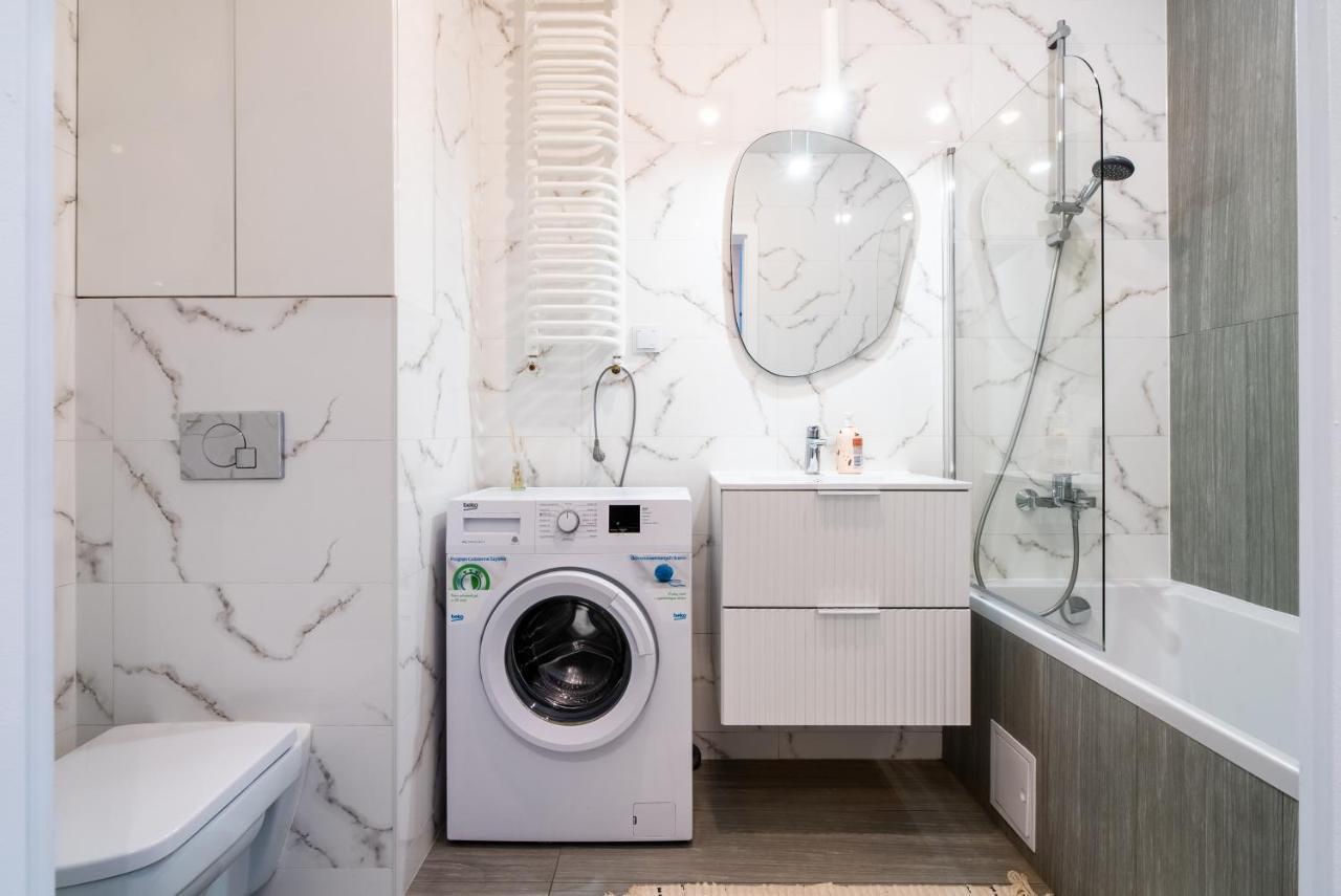 Apartment Apartamentysnu, Wola Komfort Ii Z Parkingiem