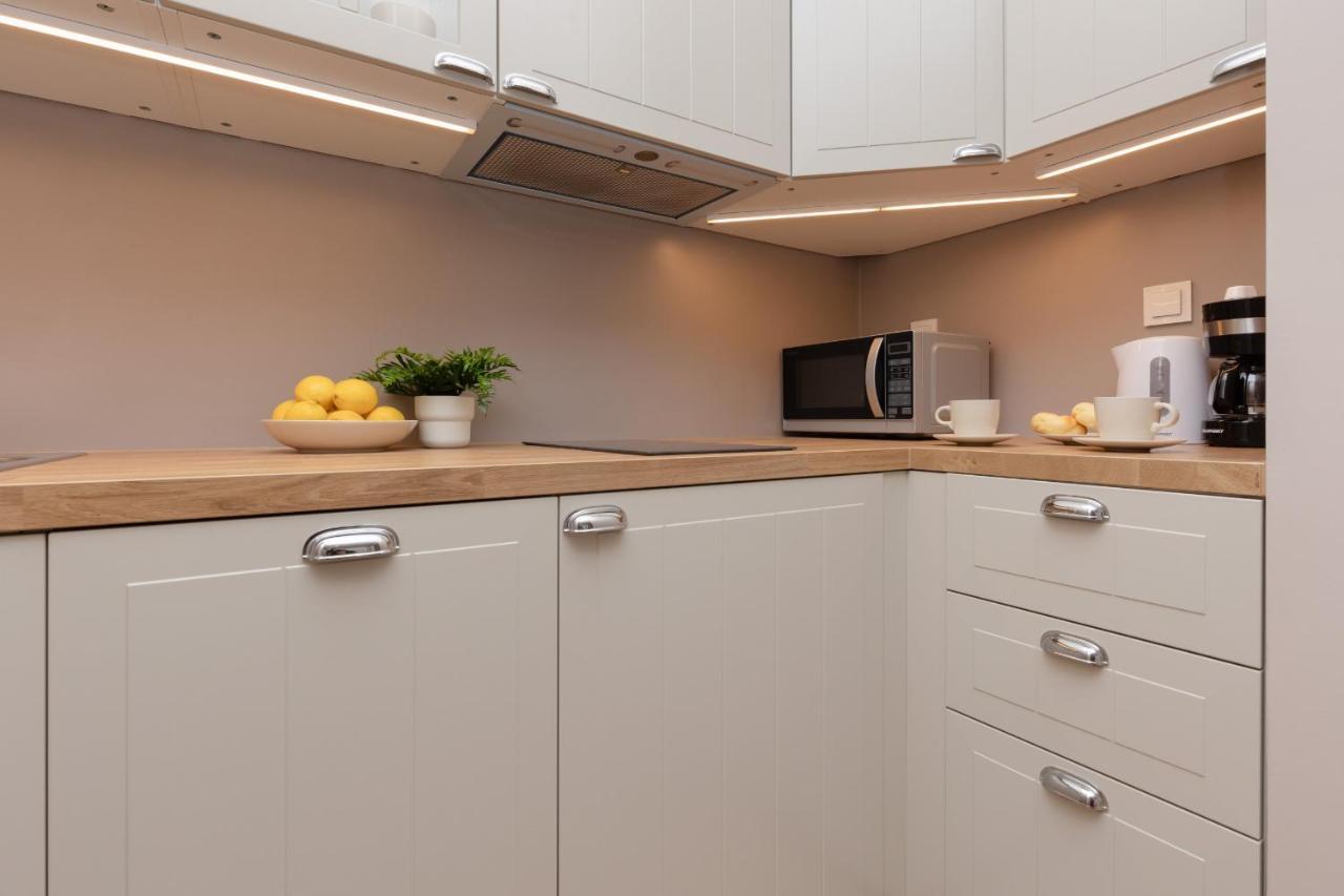 Apartamento Cozy & Bright Zupnicza By Renters Varsóvia