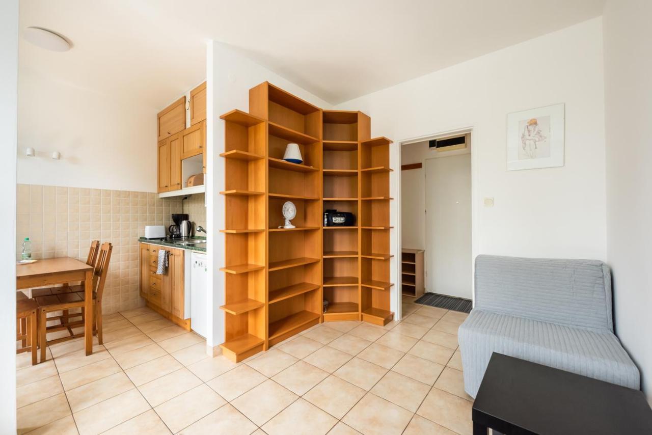 Apartment Rondo Szendzielarza Standard Warschau