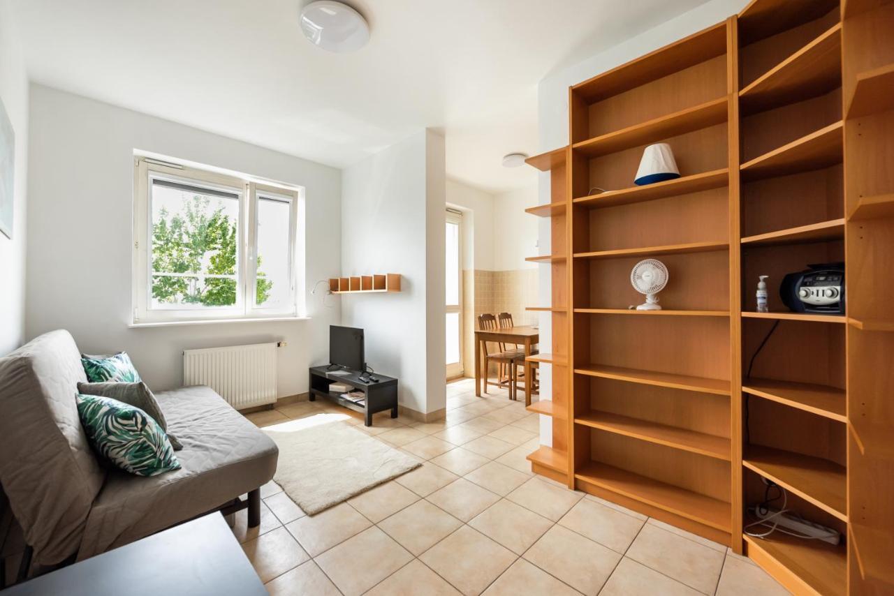 Apartment Rondo Szendzielarza Standard Warschau