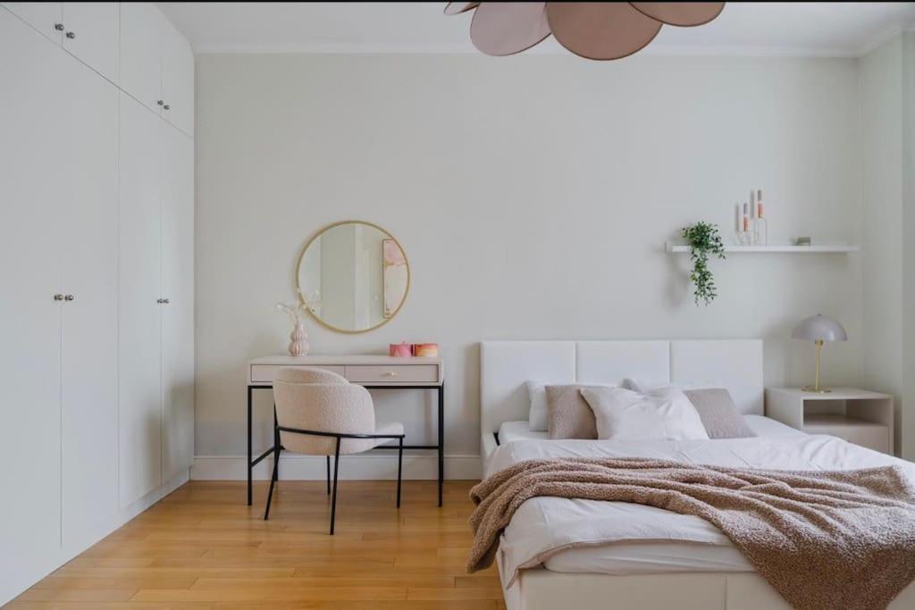 Elegant Joliot-curie30 * Warsaw