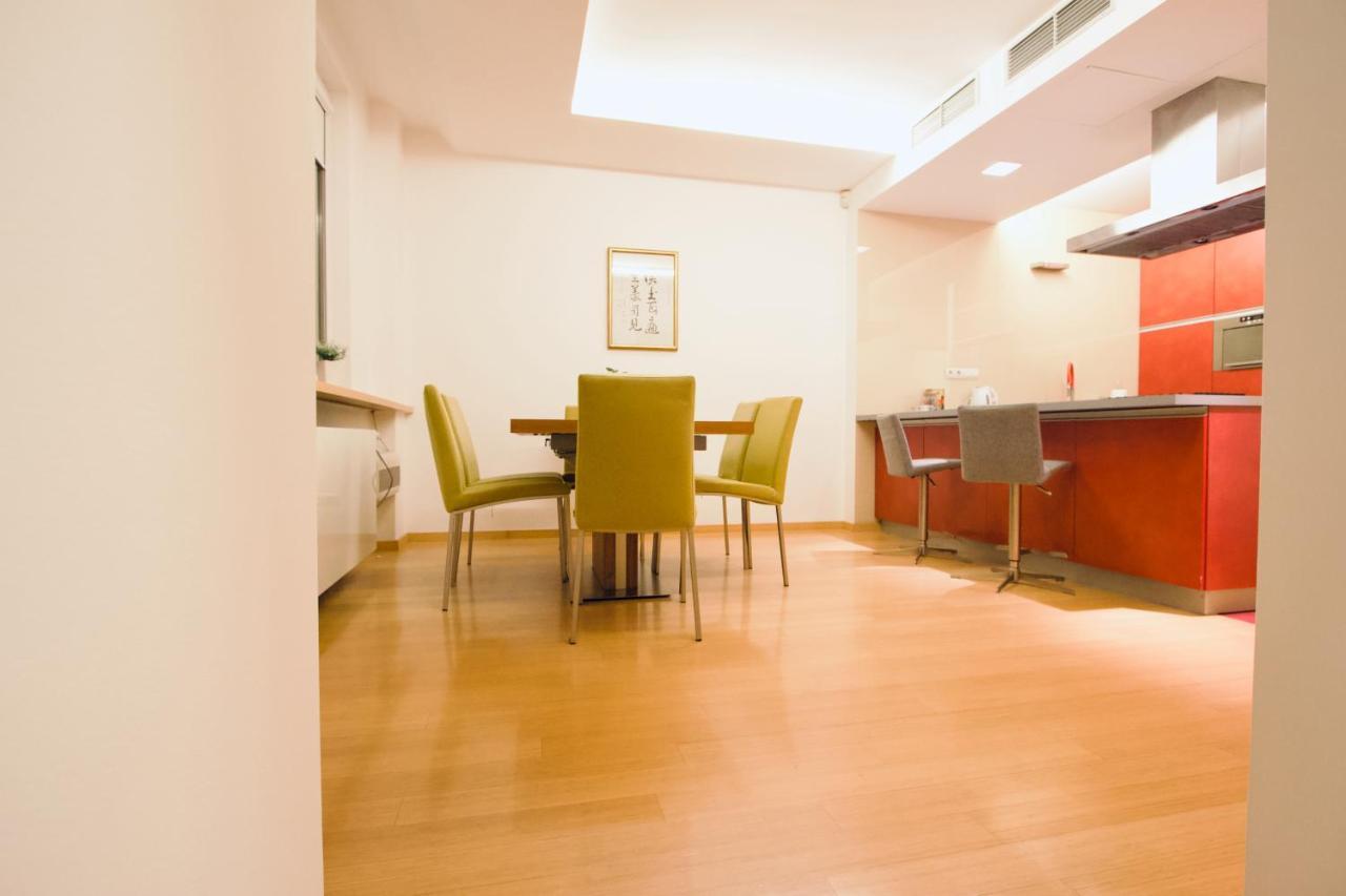 Apartment Mp Rent- Ulica Foksal 12na14-90m ,serce Warszawy, Nowy Swiat Tuz Przy Starowce Warschau